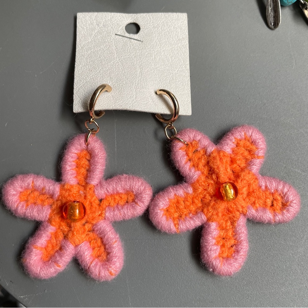 Free People Flower Knit Earrings, NWT.  Orange/Pink.